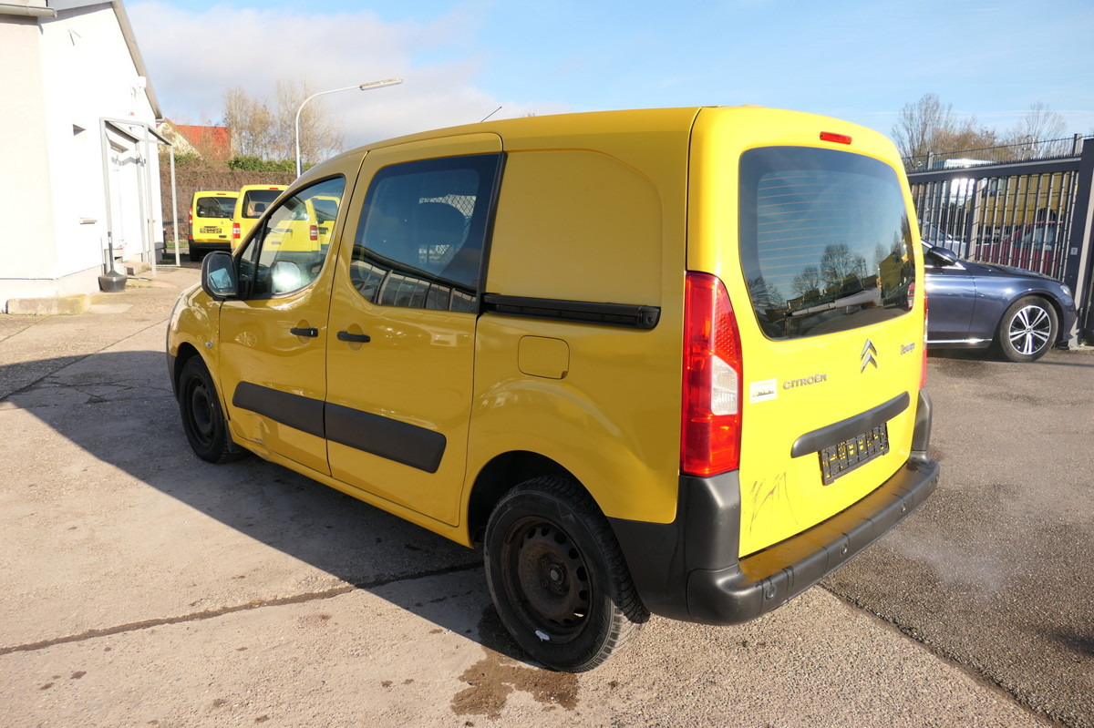 CITROEN Berlingo 16V HDI Niveau B L1 CoC PARKTRONIK 2xSC - Furgoneta pequeña: foto 4 CITROEN Berlingo 16V HDI Niveau B L1 CoC PARKTRONIK 2xSC - Furgoneta pequeña: foto 4