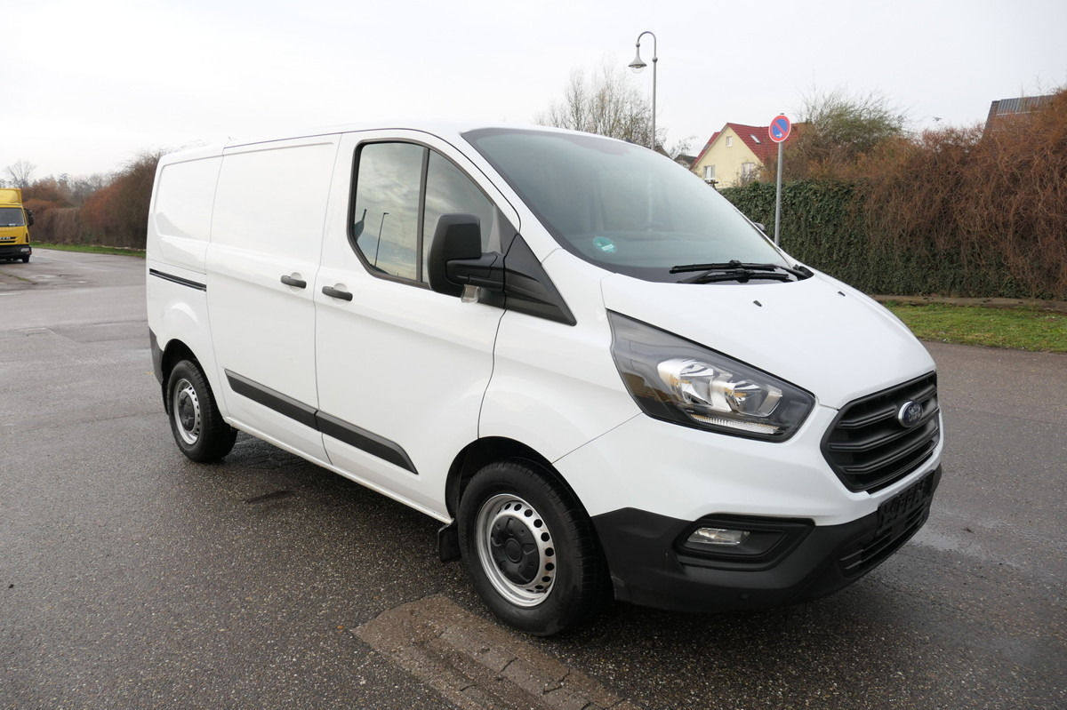 FORD Transit Custom 280 TDCI L1H1 COC KLIMA - Furgoneta pequeña: foto 4 FORD Transit Custom 280 TDCI L1H1 COC KLIMA - Furgoneta pequeña: foto 4