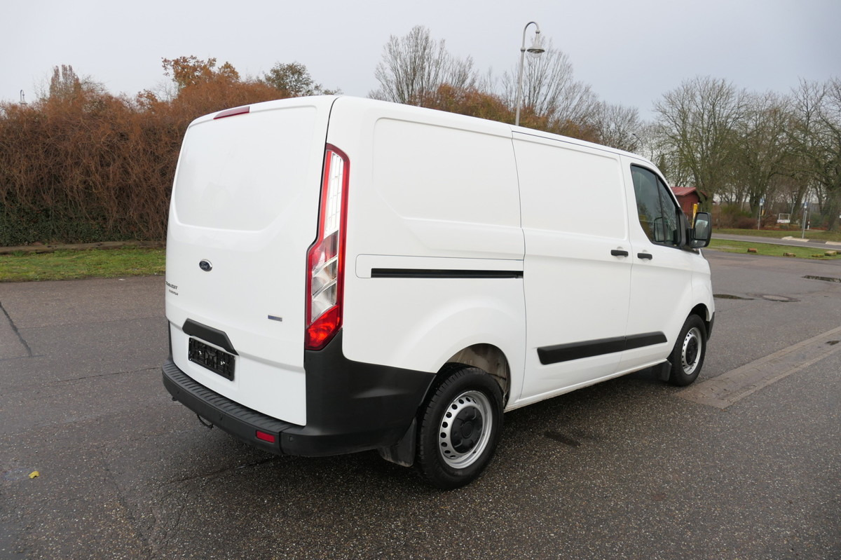 FORD Transit Custom 280 TDCI L1H1 COC KLIMA - Furgoneta pequeña: foto 5 FORD Transit Custom 280 TDCI L1H1 COC KLIMA - Furgoneta pequeña: foto 5