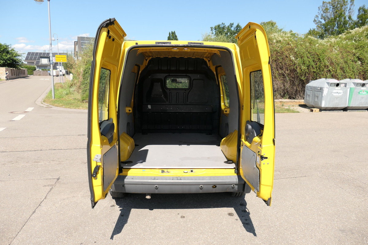 FORD Transit/Tourneo Connect T230 2x Schiebetür Flüge - Furgoneta pequeña: foto 5 FORD Transit/Tourneo Connect T230 2x Schiebetür Flüge - Furgoneta pequeña: foto 5