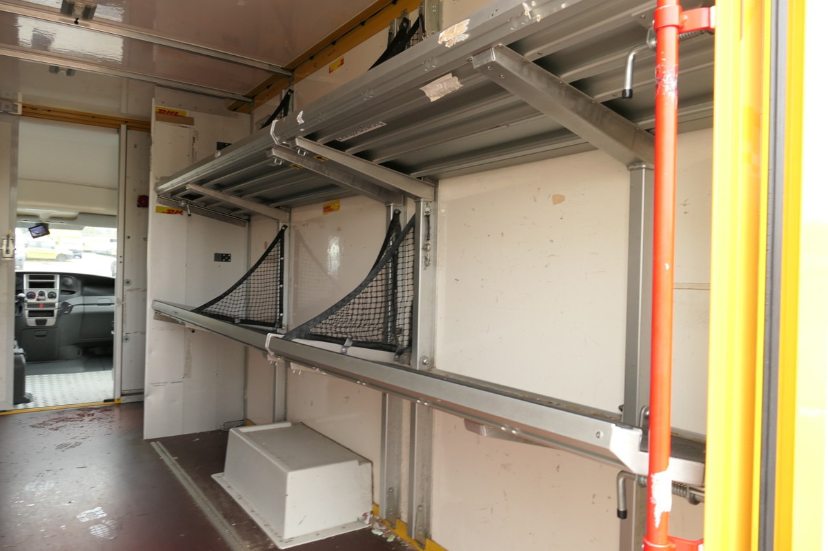 Furgoneta caja cerrada IVECO Daily 35 S11 C30C AUTOMATIK KAMERA MAXI Regale D: foto 9