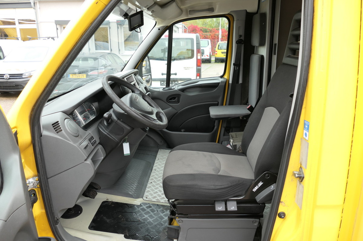Furgoneta caja cerrada IVECO Daily 35 S11 C30C AUTOMATIK KAMERA MAXI Regale D: foto 10