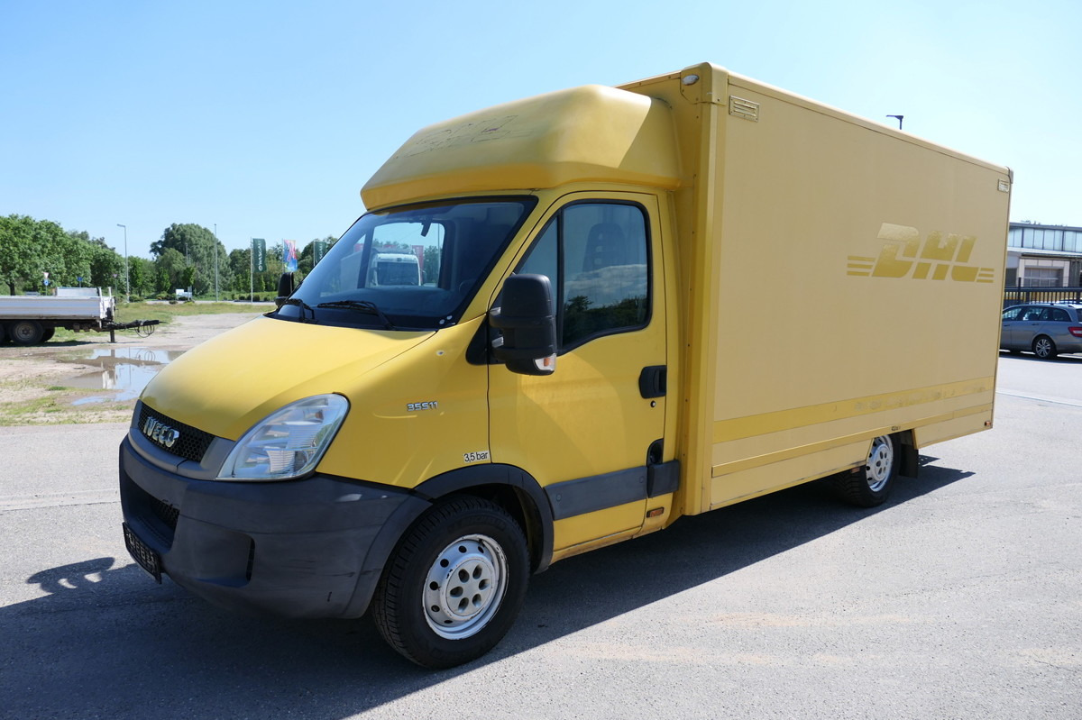 IVECO Daily 35 S11 C30C AUTOMATIK KAMERA MAXI Regale L - Furgoneta caja cerrada: foto 2 IVECO Daily 35 S11 C30C AUTOMATIK KAMERA MAXI Regale L - Furgoneta caja cerrada: foto 2