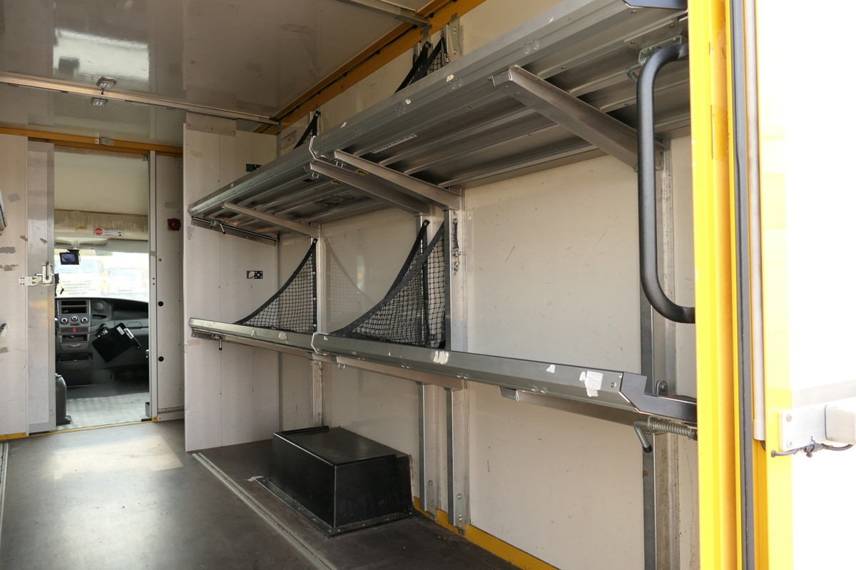 Furgoneta caja cerrada IVECO Daily 35 S11 C30C AUTOMATIK KAMERA MAXI Regale L: foto 7