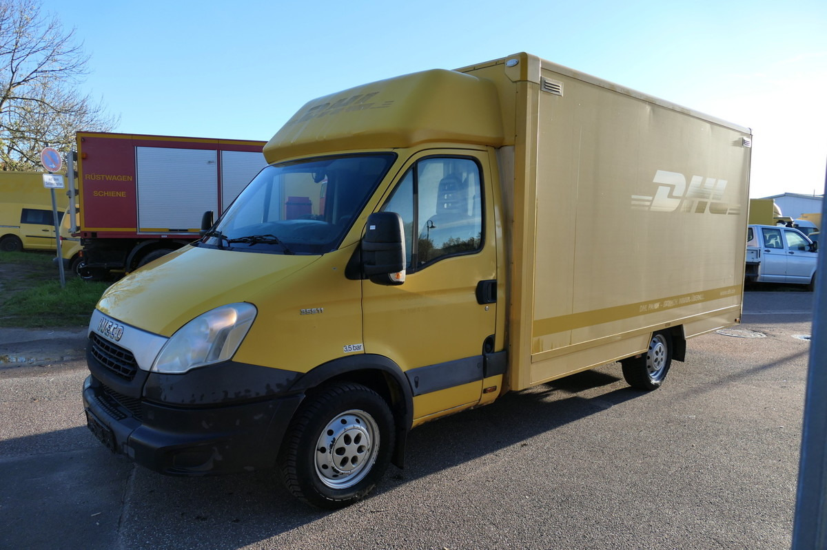 IVECO Daily 35 S11 C30C AUTOMATIK KAMERA Regale LUFT D - Furgoneta caja cerrada: foto 2 IVECO Daily 35 S11 C30C AUTOMATIK KAMERA Regale LUFT D - Furgoneta caja cerrada: foto 2