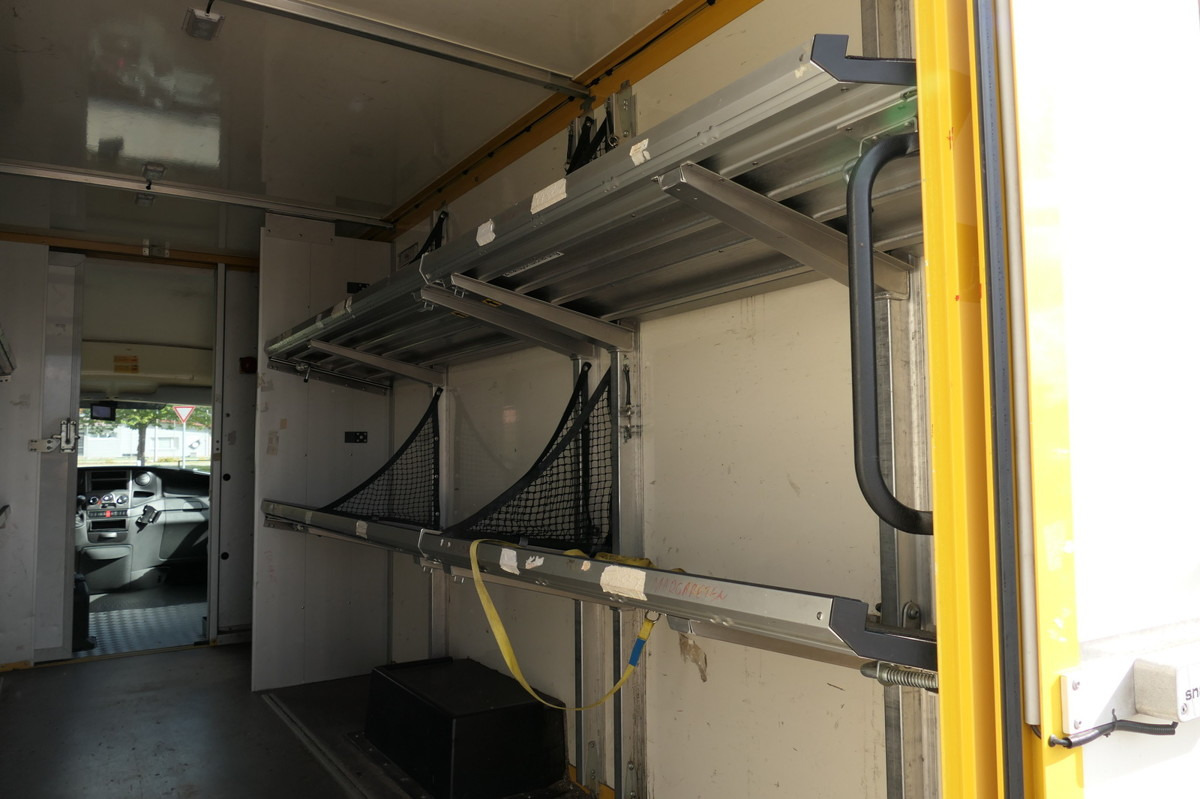 Furgoneta caja cerrada IVECO Daily 35 S11 C30C AUTOMATIK KAMERA Regale LUFT D: foto 8 Furgoneta caja cerrada IVECO Daily 35 S11 C30C AUTOMATIK KAMERA Regale LUFT D: foto 8