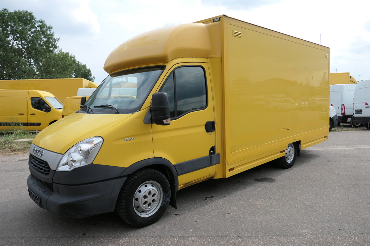 IVECO Daily 35 S11 C30C AUTOMATIK KAMERA Regale LUFT D - Furgoneta caja cerrada: foto 1 IVECO Daily 35 S11 C30C AUTOMATIK KAMERA Regale LUFT D - Furgoneta caja cerrada: foto 1