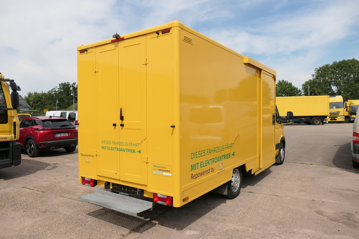IVECO Daily 35 S11 C30C ELEKTRO COC Umbau 08/2021 Firm - Furgoneta caja cerrada, Furgoneta eléctrica: foto 4 IVECO Daily 35 S11 C30C ELEKTRO COC Umbau 08/2021 Firm - Furgoneta caja cerrada, Furgoneta eléctrica: foto 4