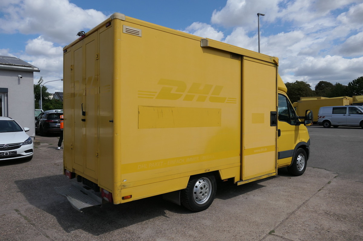 IVECO Daily 35 S11 C30C KURZ AUTOMATIK KAMERA Regale L - Furgoneta caja cerrada: foto 3 IVECO Daily 35 S11 C30C KURZ AUTOMATIK KAMERA Regale L - Furgoneta caja cerrada: foto 3