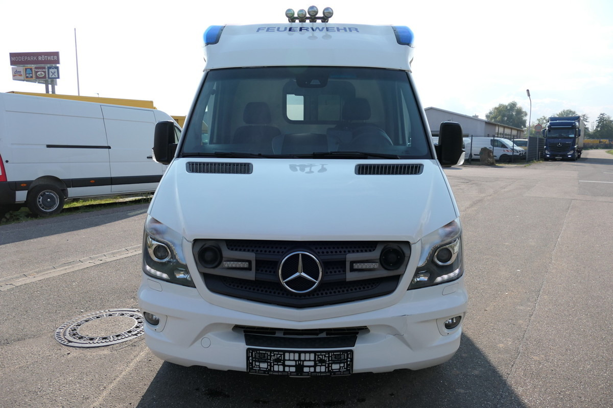 MERCEDES-BENZ 319 Sprinter 6-Zylinder Rettungswagen  Strobel - Ambulancia: foto 2 MERCEDES-BENZ 319 Sprinter 6-Zylinder Rettungswagen  Strobel - Ambulancia: foto 2