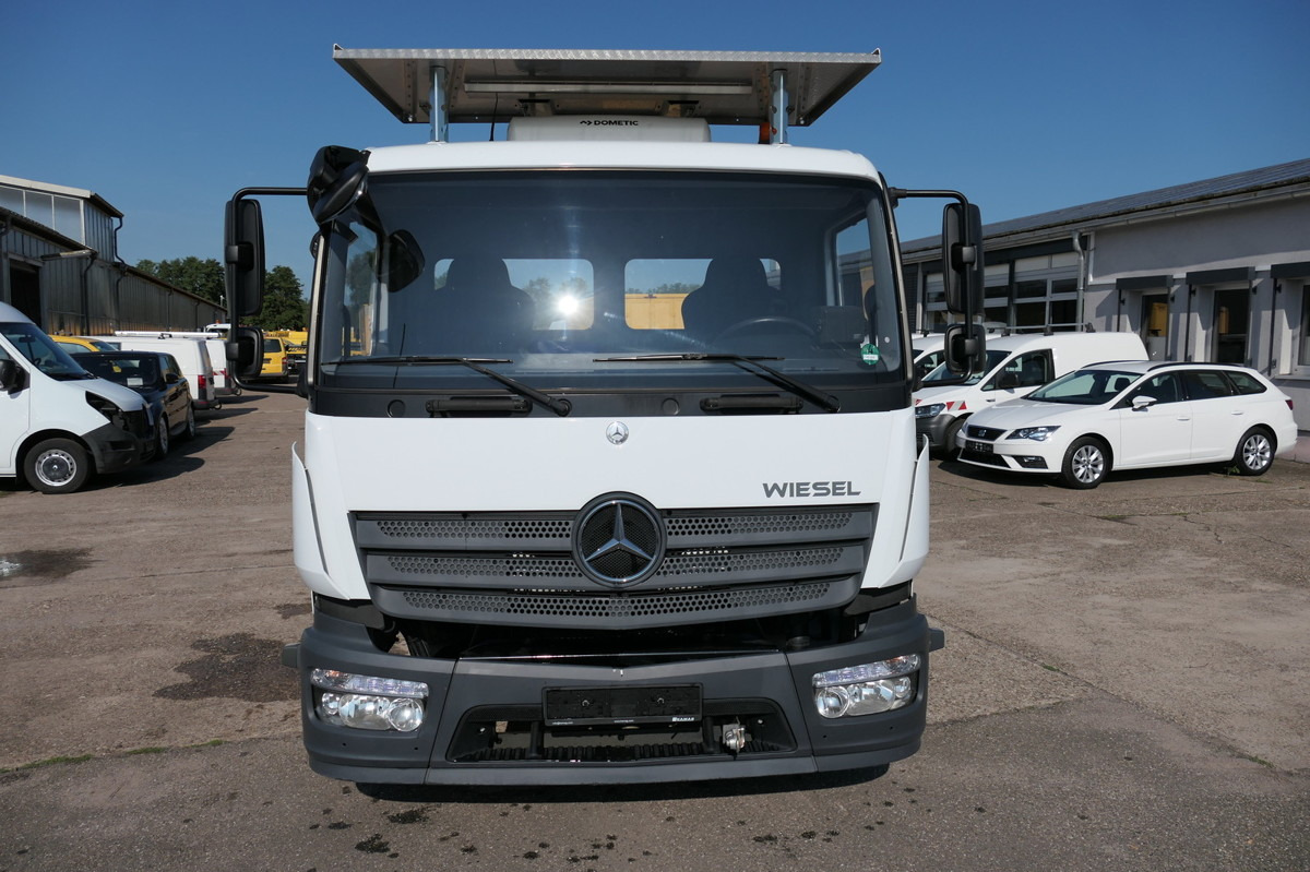 MERCEDES-BENZ Kamag Wiesel WBH 25 Wiesel Umsetzfahrzeug - Camión portacontenedore/ Intercambiable: foto 2 MERCEDES-BENZ Kamag Wiesel WBH 25 Wiesel Umsetzfahrzeug - Camión portacontenedore/ Intercambiable: foto 2