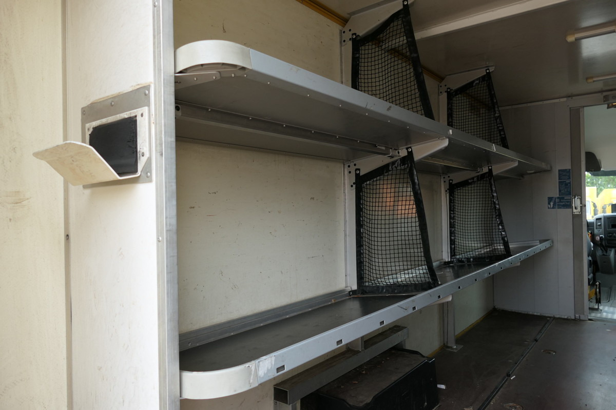 MERCEDES-BENZ SPRINTER 310 CDI MAXI EURO-5 KOFFER REGALE KAMER - Furgoneta caja cerrada: foto 5 MERCEDES-BENZ SPRINTER 310 CDI MAXI EURO-5 KOFFER REGALE KAMER - Furgoneta caja cerrada: foto 5