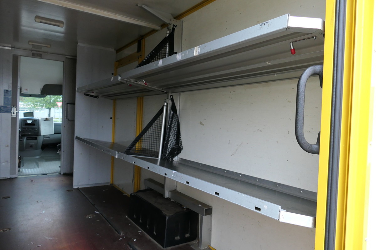 Arrendamiento de MERCEDES-BENZ SPRINTER 310 CDI MAXI EURO-5 KOFFER REGALE KAMER MERCEDES-BENZ SPRINTER 310 CDI MAXI EURO-5 KOFFER REGALE KAMER: foto 8