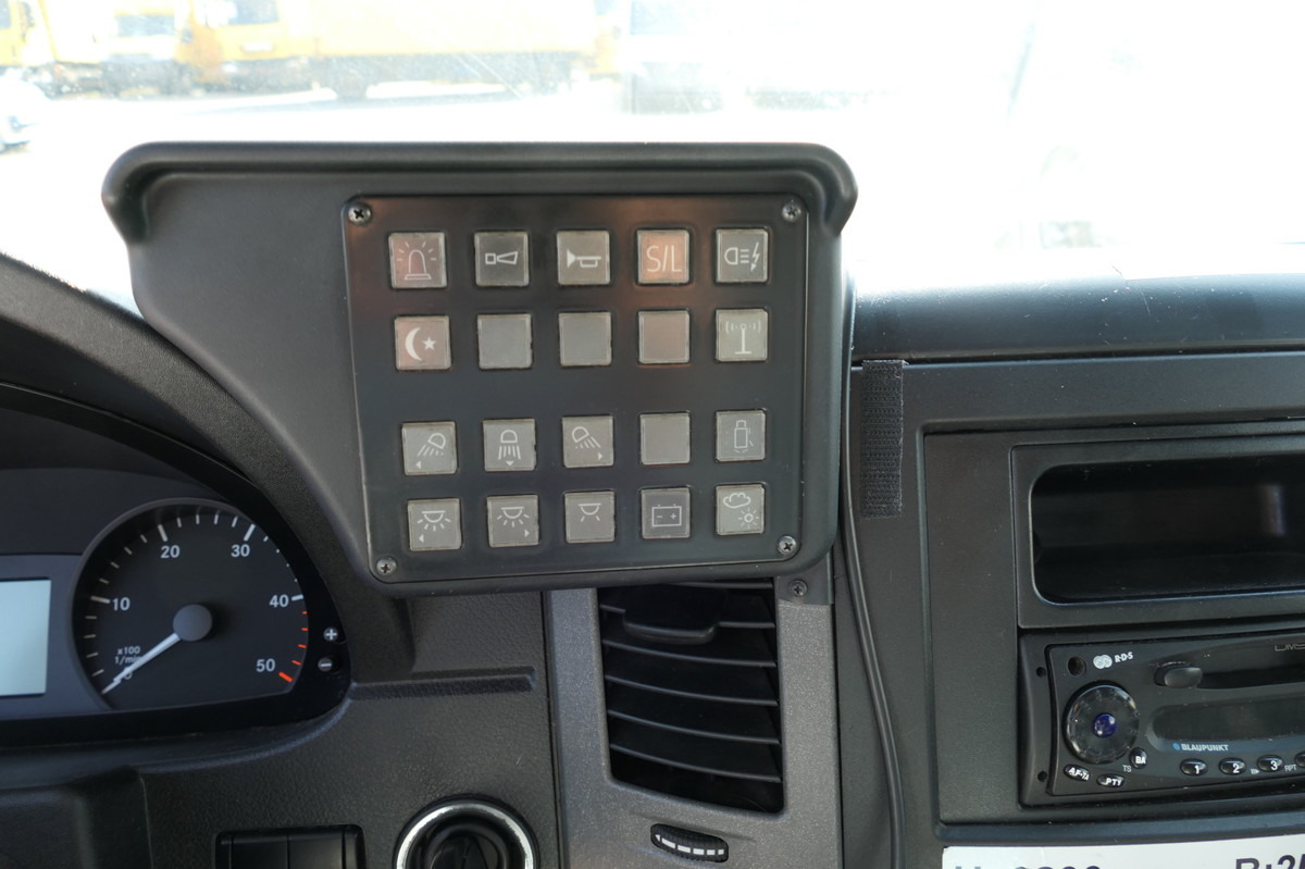 Arrendamiento de MERCEDES-BENZ Sprinter 316 CDI KLIMA Krankenwagen MERCEDES-BENZ Sprinter 316 CDI KLIMA Krankenwagen: foto 18