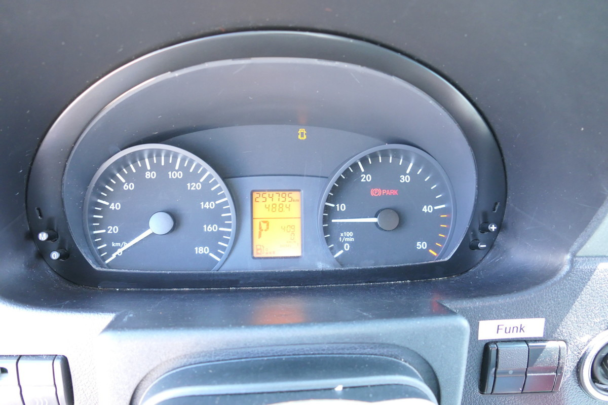 Ambulancia MERCEDES-BENZ Sprinter 519 CDI Klima Krankenwagen Fahrtec Aufb: foto 18 Ambulancia MERCEDES-BENZ Sprinter 519 CDI Klima Krankenwagen Fahrtec Aufb: foto 18