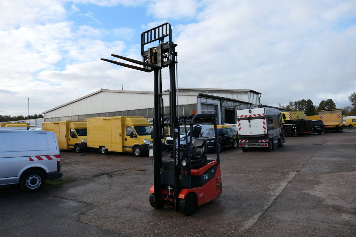 TOYOTA 7FBEST 15 Elektro Batterie 24/2018 3-Rad - Carretilla elevadora eléctrica: foto 1 TOYOTA 7FBEST 15 Elektro Batterie 24/2018 3-Rad - Carretilla elevadora eléctrica: foto 1