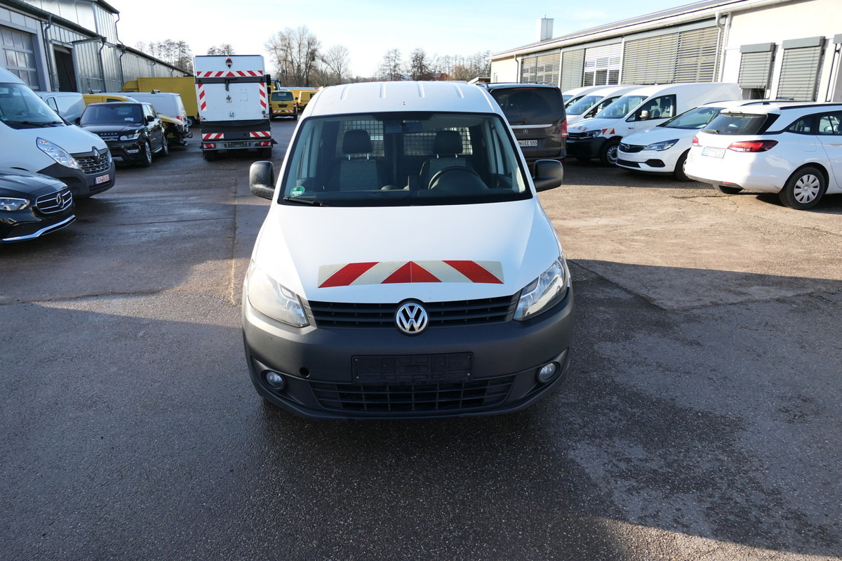 VW Caddy 4Motion 2.0 TDI KLIMA COC WERKSTATt 2-SITZ - Furgoneta pequeña: foto 4 VW Caddy 4Motion 2.0 TDI KLIMA COC WERKSTATt 2-SITZ - Furgoneta pequeña: foto 4