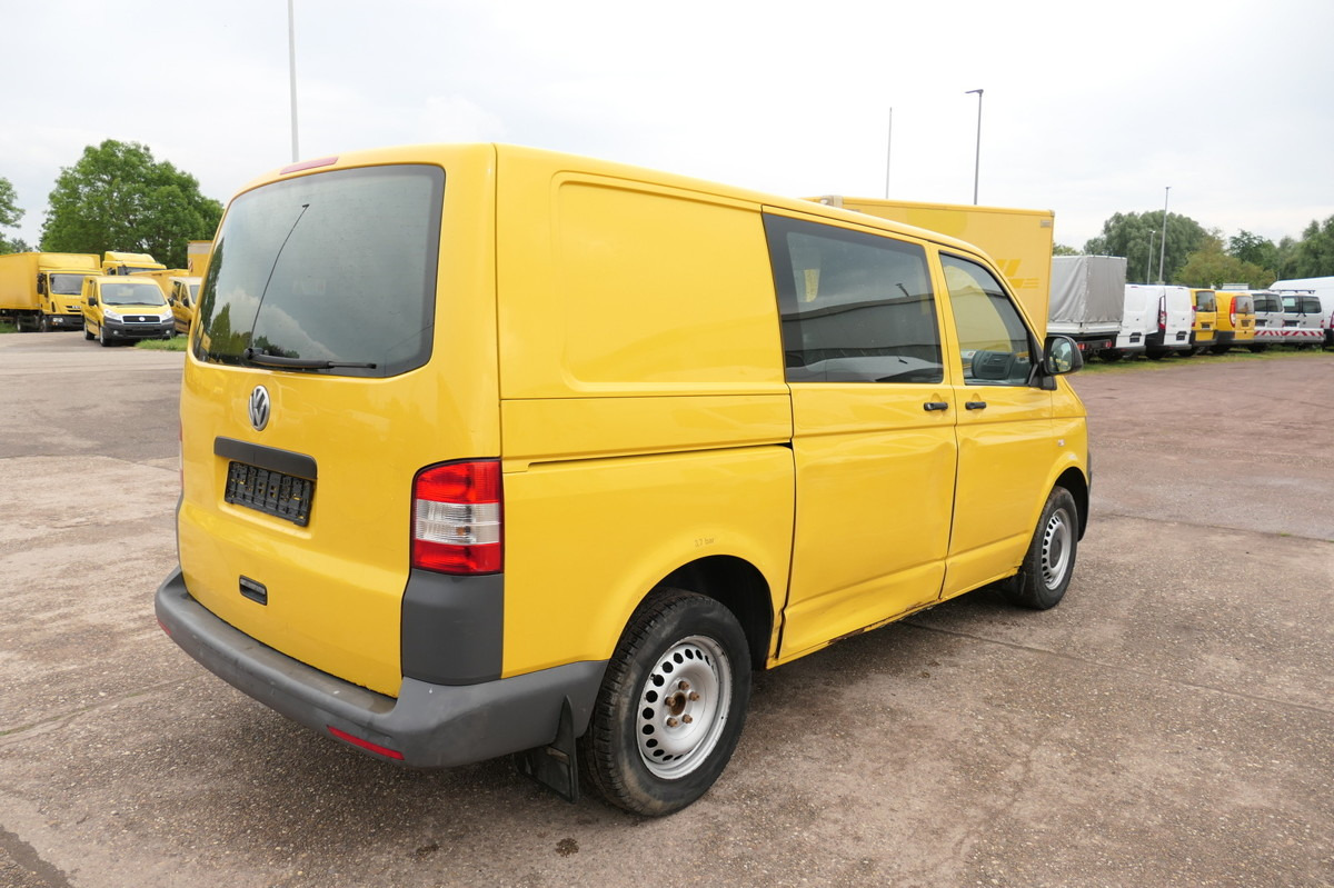 VW T5 Transporter 2.0 TDI PARKTRONIK EURO-5 2xSCHIE - Furgoneta pequeña: foto 4 VW T5 Transporter 2.0 TDI PARKTRONIK EURO-5 2xSCHIE - Furgoneta pequeña: foto 4