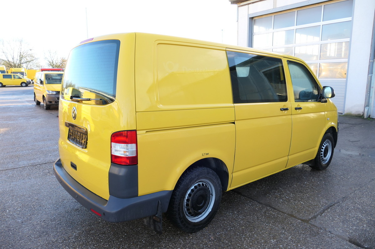 VW T5 Transporter 2.0 TDI PARKTRONIK EURO-5 2xSCHIE - Furgoneta pequeña: foto 4 VW T5 Transporter 2.0 TDI PARKTRONIK EURO-5 2xSCHIE - Furgoneta pequeña: foto 4