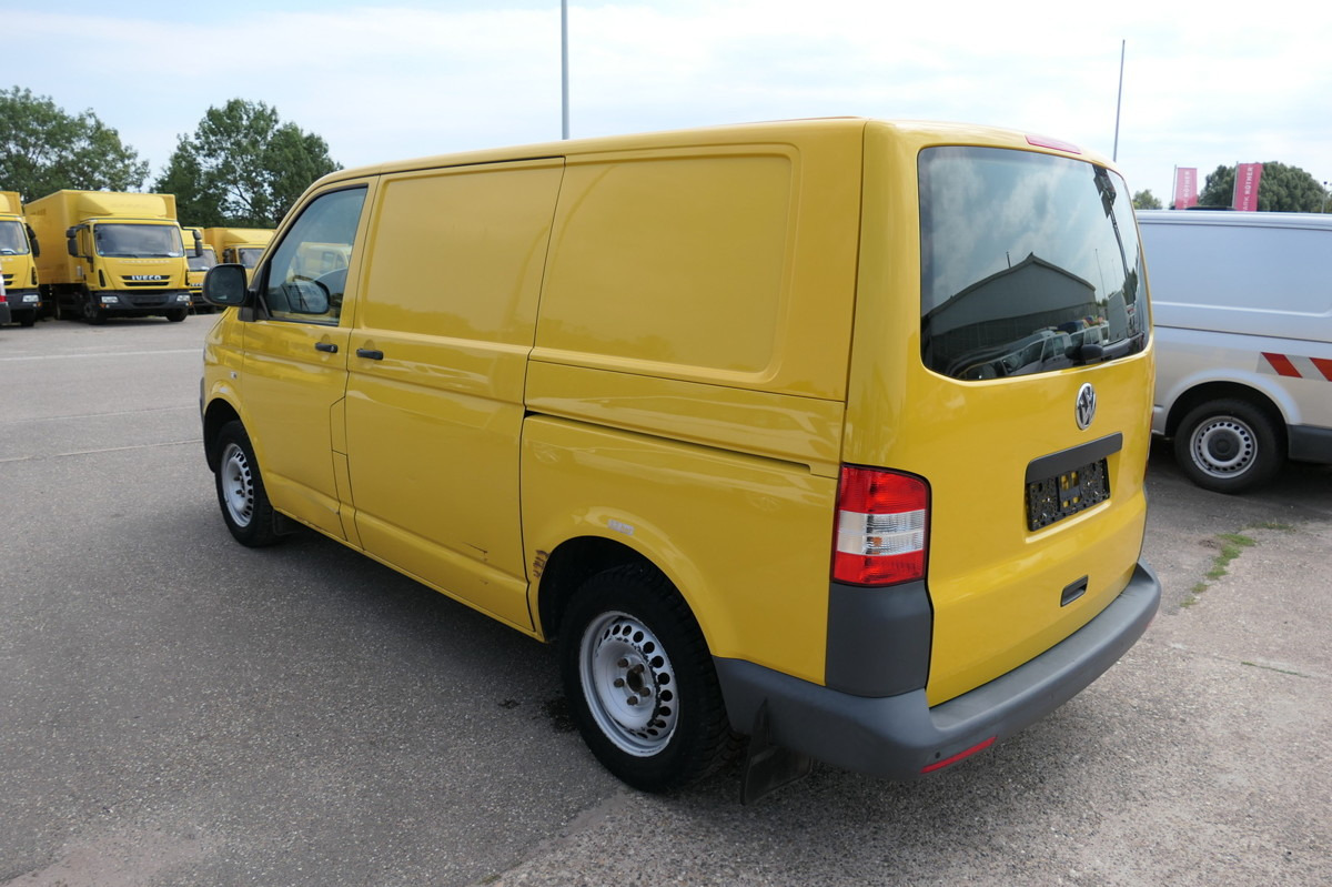 VW T5 Transporter 2.0 TDI PARKTRONIK EURO5 2xSCHIEB - Furgoneta pequeña: foto 4 VW T5 Transporter 2.0 TDI PARKTRONIK EURO5 2xSCHIEB - Furgoneta pequeña: foto 4