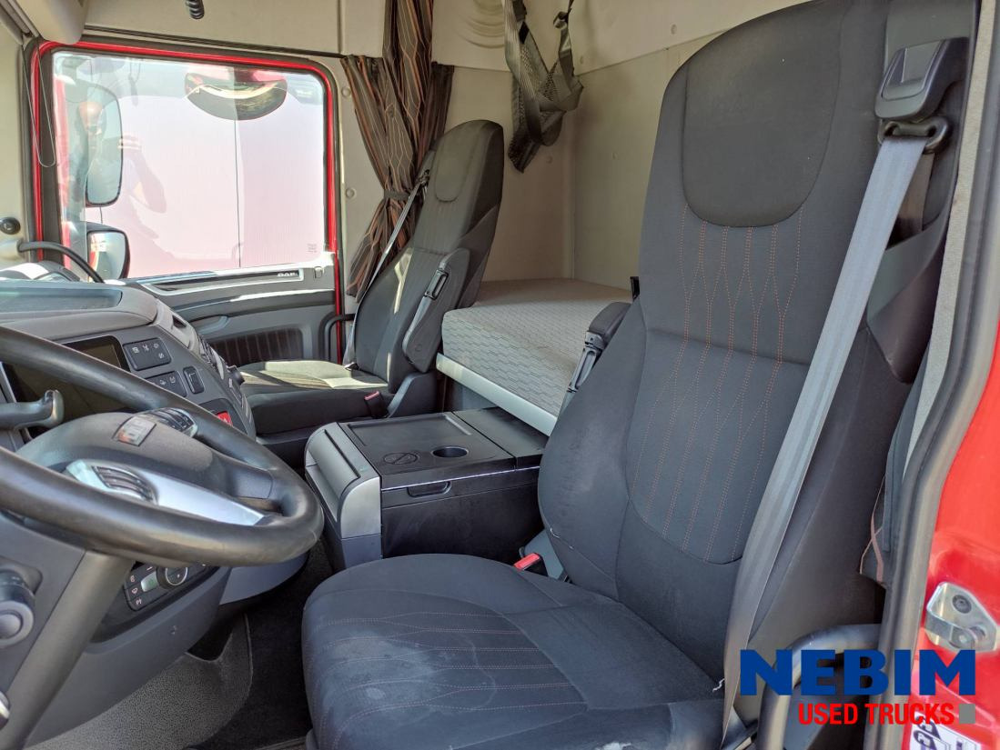 DAF XF 450 6x2 Spacecab - Cabeza tractora: foto 4 DAF XF 450 6x2 Spacecab - Cabeza tractora: foto 4