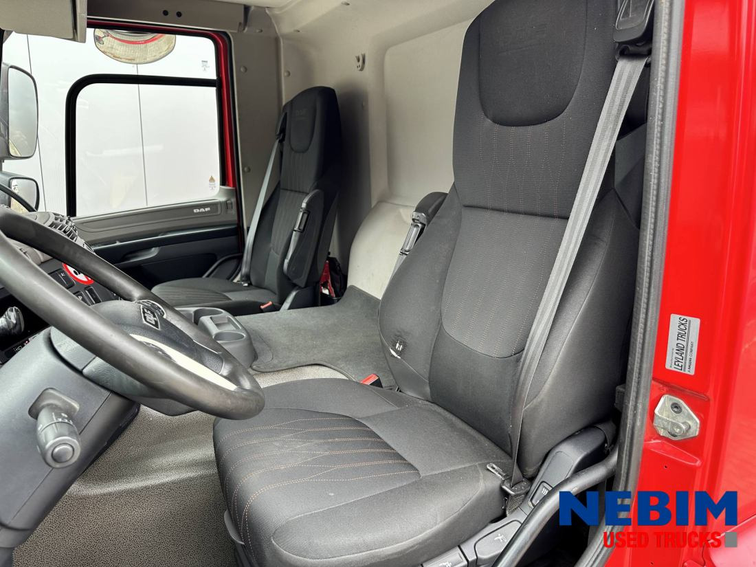 Arrendamiento de  DAF CF 230 4x2 - 19.000 Kg. DAF CF 230 4x2 - 19.000 Kg.: foto 7