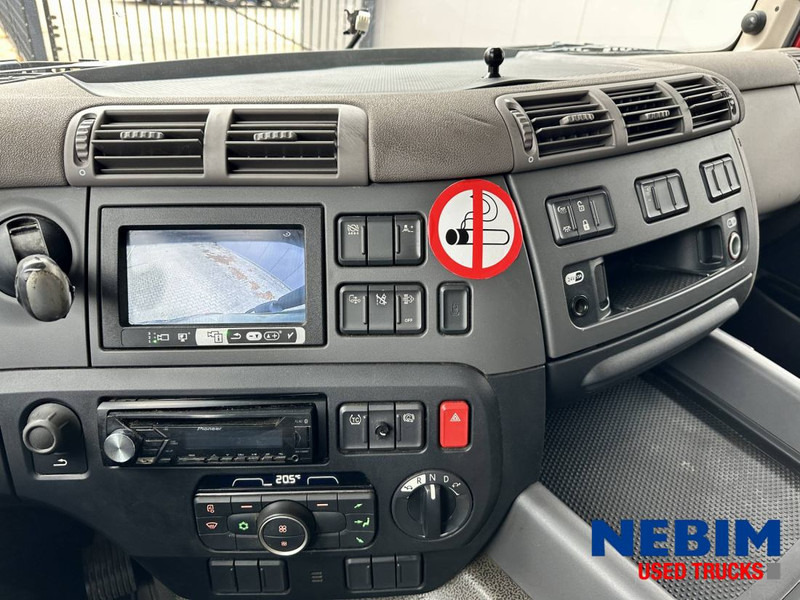 DAF CF230 4x2 - 19.000 Kg. - Camión caja cerrada: foto 4 DAF CF230 4x2 - 19.000 Kg. - Camión caja cerrada: foto 4