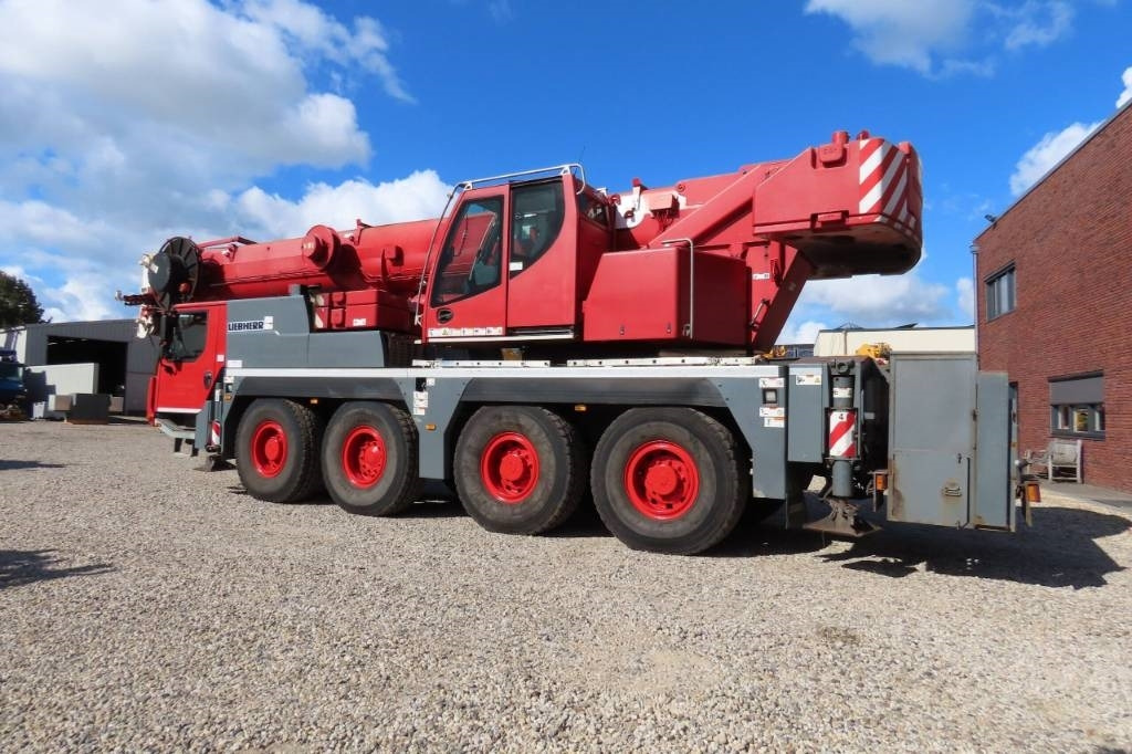Liebherr LTM 1070-4.2 - Grúa todo terreno: foto 4 Liebherr LTM 1070-4.2 - Grúa todo terreno: foto 4