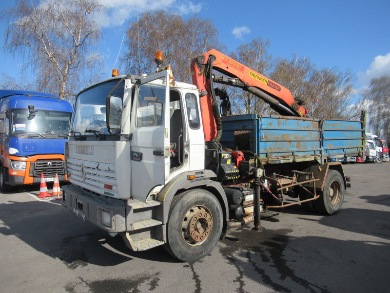 Renault G300 - Camión caja abierta, Camión grúa: foto 2 Renault G300 - Camión caja abierta, Camión grúa: foto 2