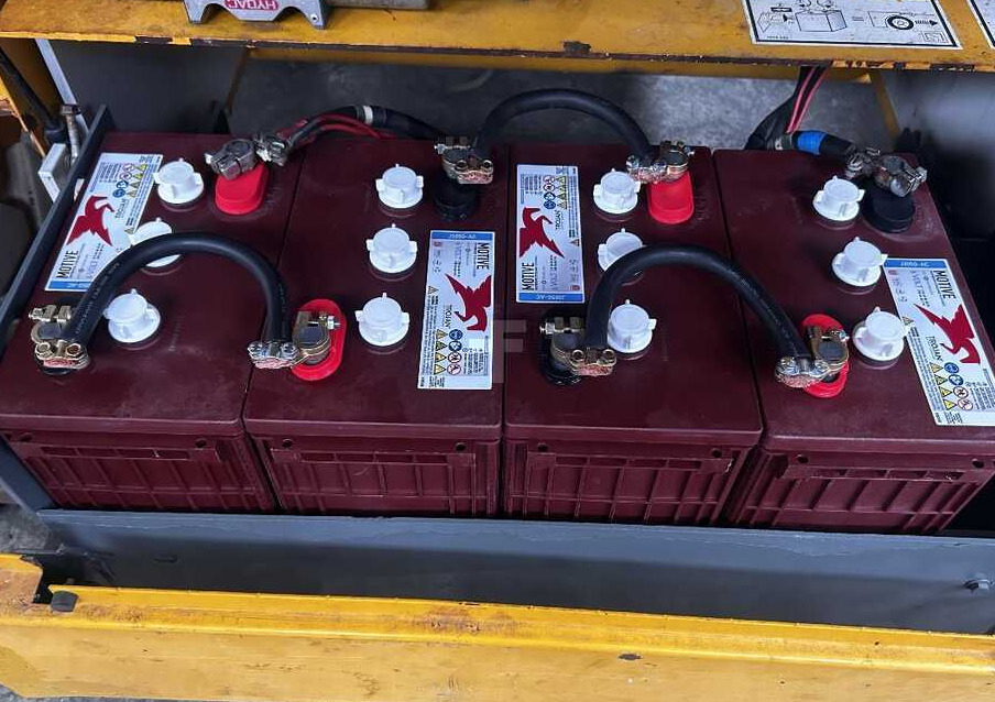 HAULOTTE COMPACT 12 RTE Batterie NUOVE - Plataforma de tijeras: foto 5 HAULOTTE COMPACT 12 RTE Batterie NUOVE - Plataforma de tijeras: foto 5