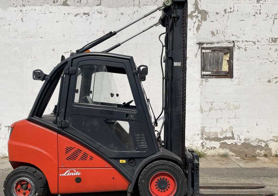 Linde H 30 D-393-01 - Carretilla elevadora diésel: foto 2 Linde H 30 D-393-01 - Carretilla elevadora diésel: foto 2