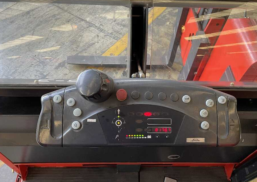 Linde K 15-3 (batteria 75%) - Recoge pedidos: foto 4 Linde K 15-3 (batteria 75%) - Recoge pedidos: foto 4