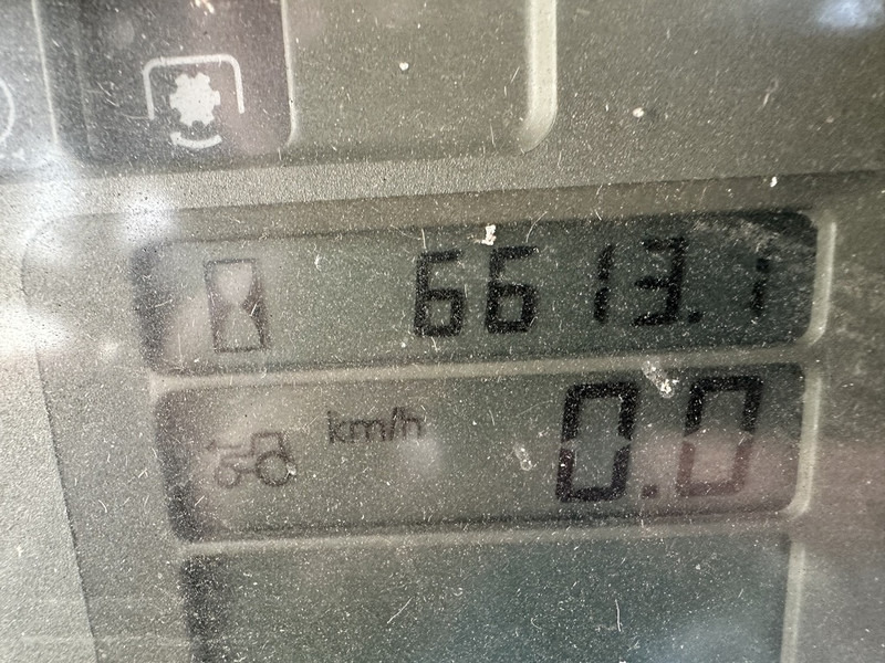 Deutz Agrotron 4.85 - Tractor: foto 5 Deutz Agrotron 4.85 - Tractor: foto 5