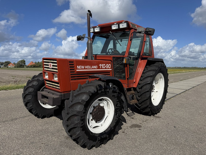 Fiat 110-90 DT - Tractor: foto 1 Fiat 110-90 DT - Tractor: foto 1