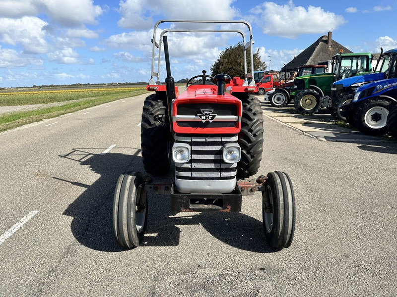 Massey Ferguson 165 - Tractor: foto 2 Massey Ferguson 165 - Tractor: foto 2