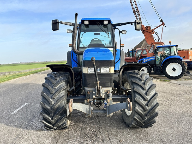 New Holland TM 115 - Tractor: foto 3 New Holland TM 115 - Tractor: foto 3