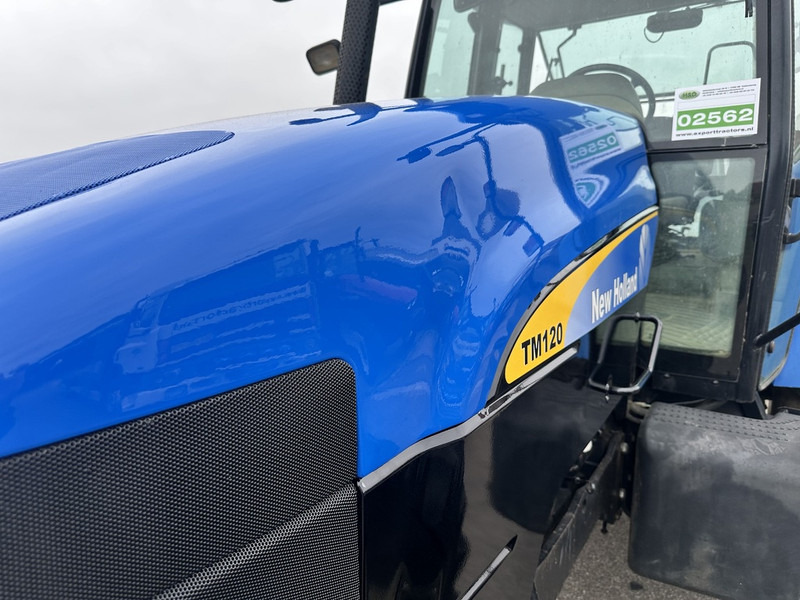 New Holland TM 120 - Tractor: foto 2 New Holland TM 120 - Tractor: foto 2