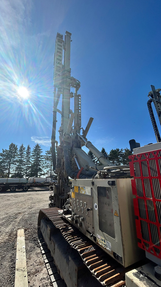 Comacchio MC 28 A - Martillo de hinca de pilotes: foto 2 Comacchio MC 28 A - Martillo de hinca de pilotes: foto 2