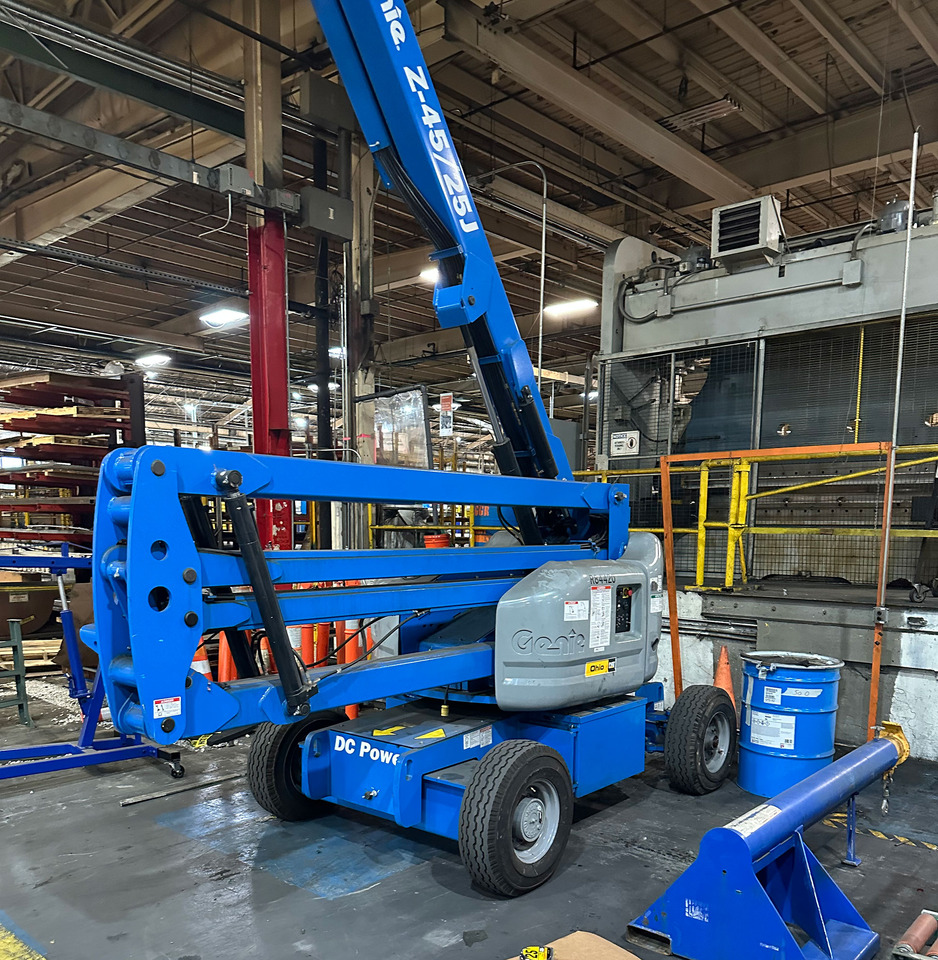 Genie Z-45/25J - Cargadora de ruedas telescópica: foto 1 Genie Z-45/25J - Cargadora de ruedas telescópica: foto 1