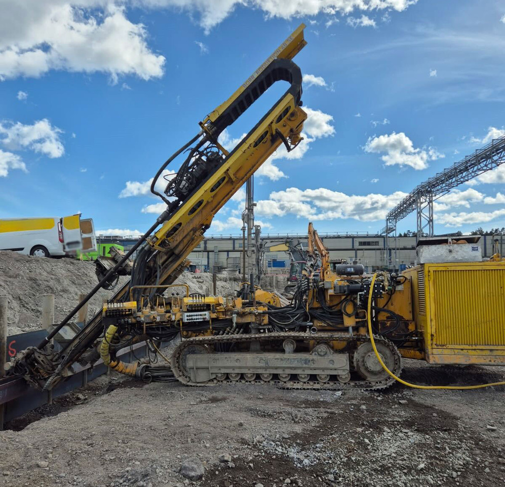 Klemm KR 805-2 - Martillo de hinca de pilotes: foto 4 Klemm KR 805-2 - Martillo de hinca de pilotes: foto 4