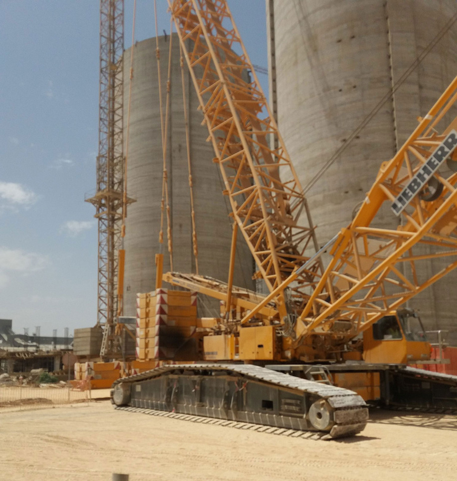 Liebherr LR 1400-2 - Grúa sobre orugas: foto 1 Liebherr LR 1400-2 - Grúa sobre orugas: foto 1