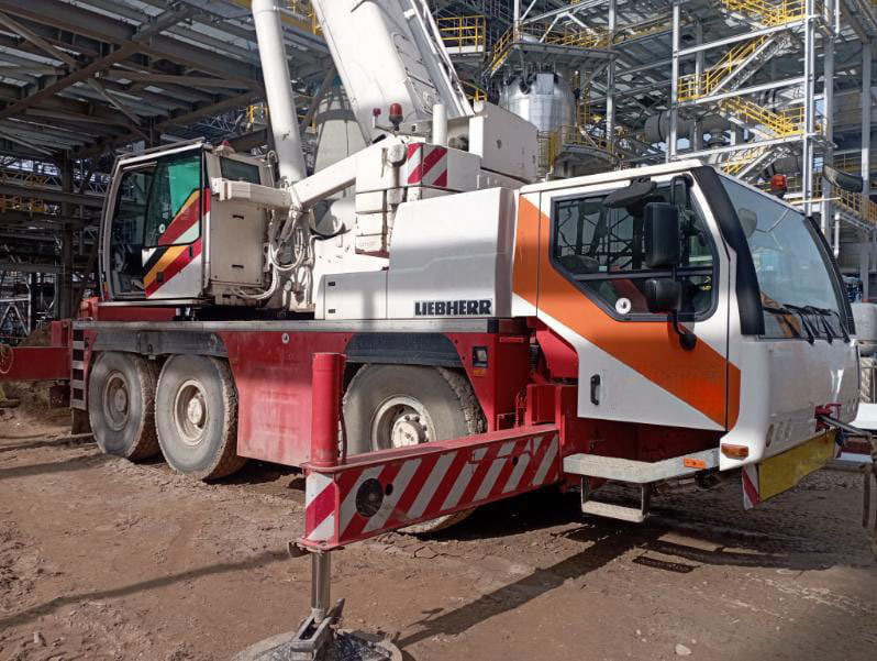 Liebherr LTM 1055-3.2 - Autogrúa: foto 1 Liebherr LTM 1055-3.2 - Autogrúa: foto 1