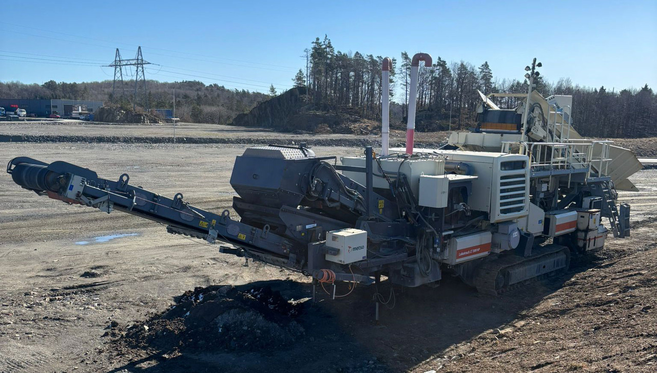 Metso LT 300 HPS - Trituradora de cono: foto 2 Metso LT 300 HPS - Trituradora de cono: foto 2