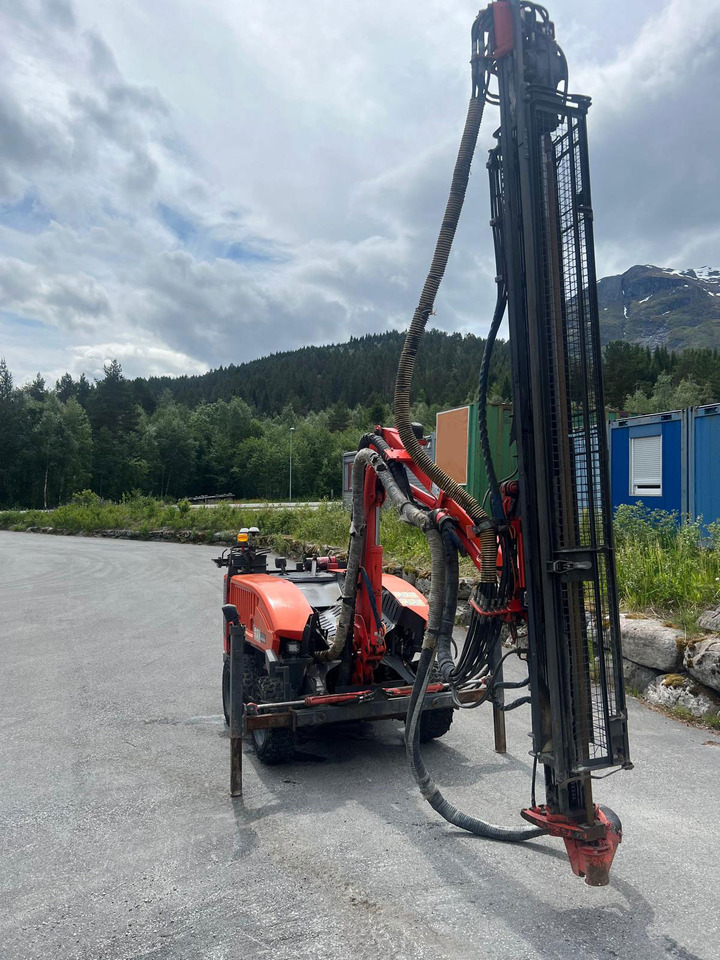 Sandvik Commando DC130Ri - Perforadora: foto 4 Sandvik Commando DC130Ri - Perforadora: foto 4