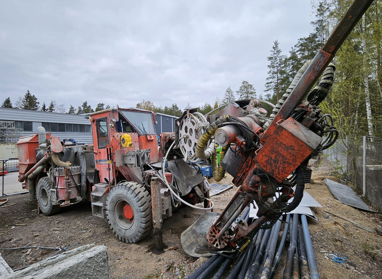 Tamrock Cabolt 530 - Perforadora direccional horizontal: foto 4 Tamrock Cabolt 530 - Perforadora direccional horizontal: foto 4