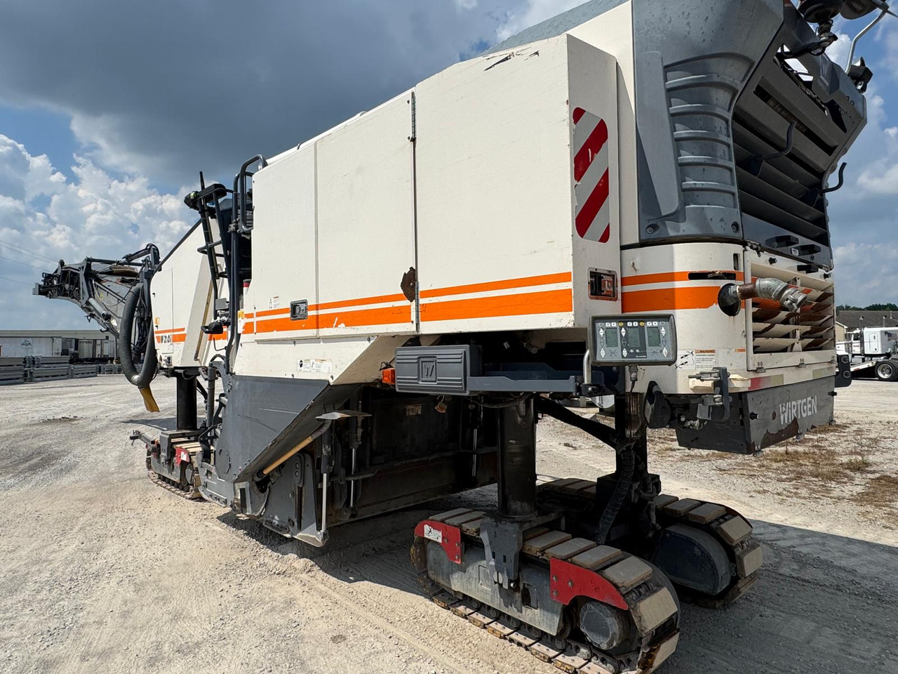 Wirtgen W 210 i - Fresadora en frío: foto 3 Wirtgen W 210 i - Fresadora en frío: foto 3