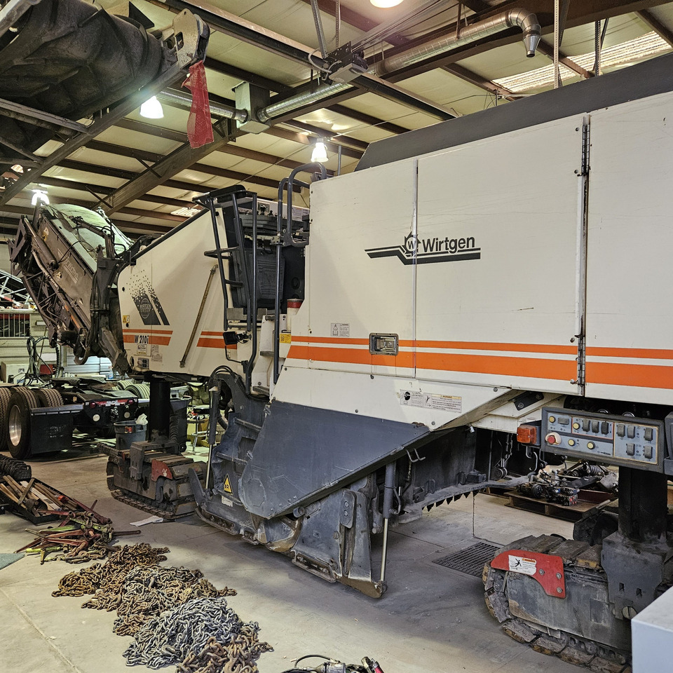 Wirtgen W 210 i - Fresadora en frío: foto 2 Wirtgen W 210 i - Fresadora en frío: foto 2