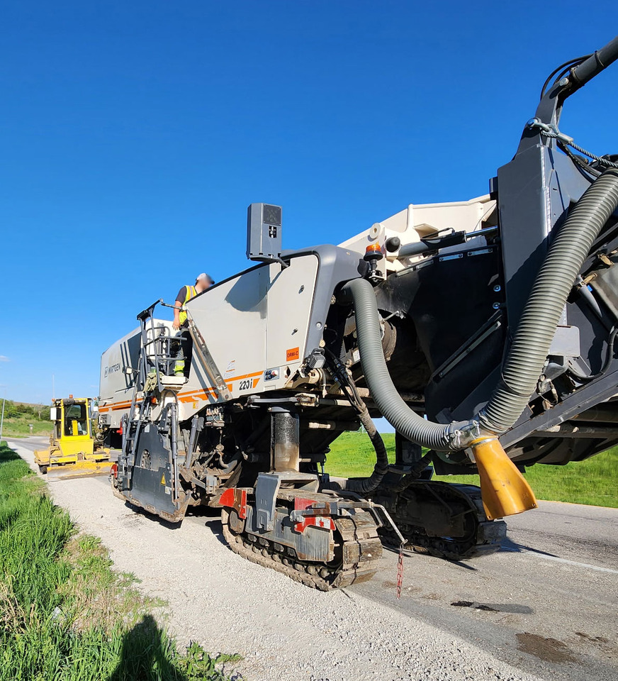 Wirtgen W 220 I - Fresadora en frío: foto 4 Wirtgen W 220 I - Fresadora en frío: foto 4