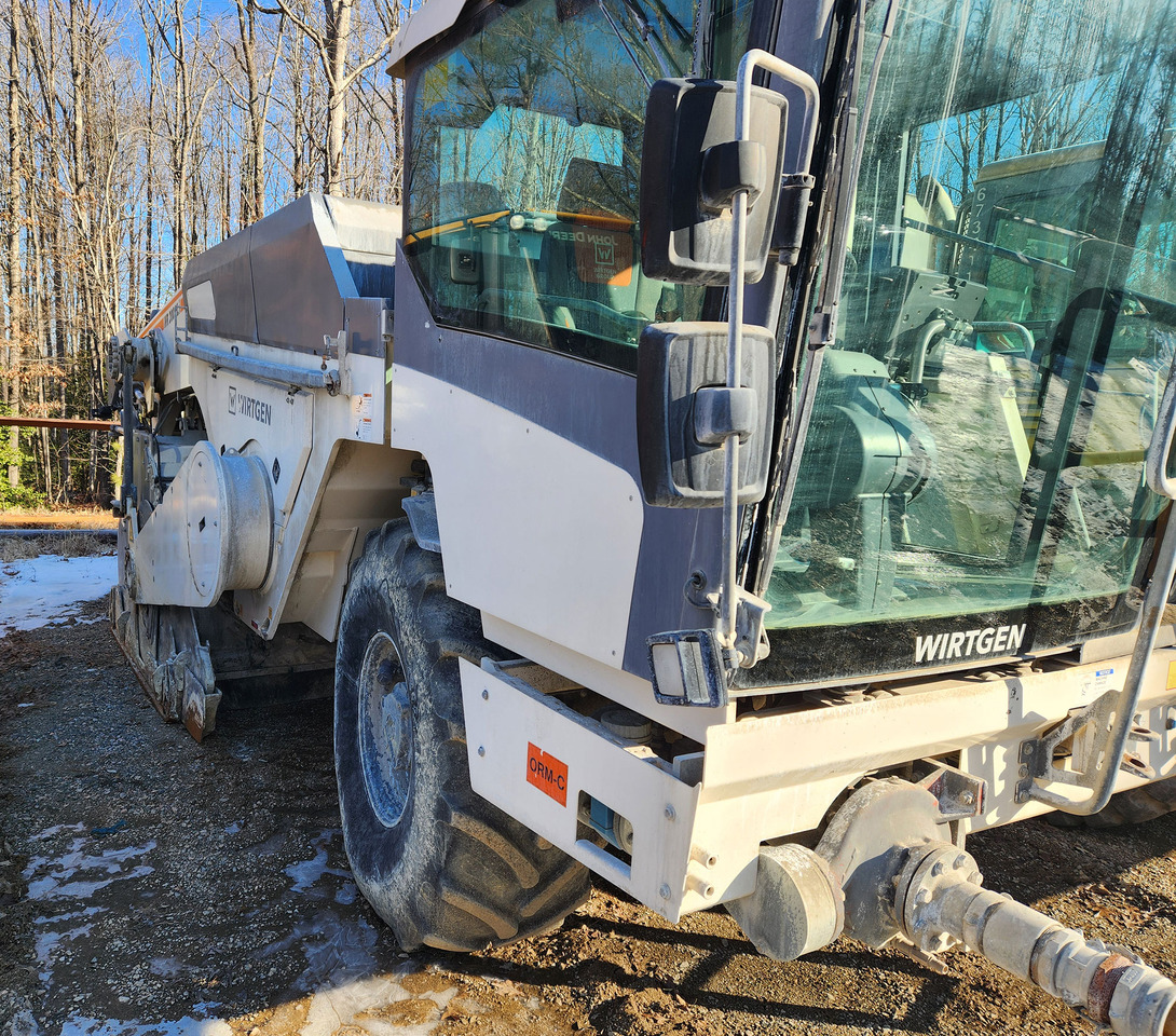 Wirtgen WR 200 XLI - Estabilizador de suelos: foto 2 Wirtgen WR 200 XLI - Estabilizador de suelos: foto 2