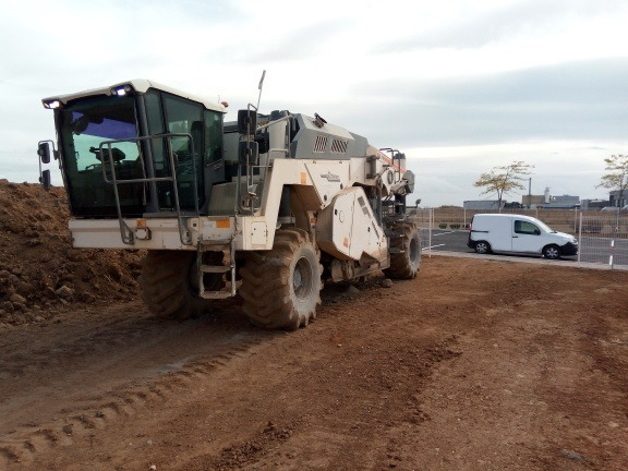 Wirtgen WR 240 I - Estabilizador de suelos: foto 4 Wirtgen WR 240 I - Estabilizador de suelos: foto 4